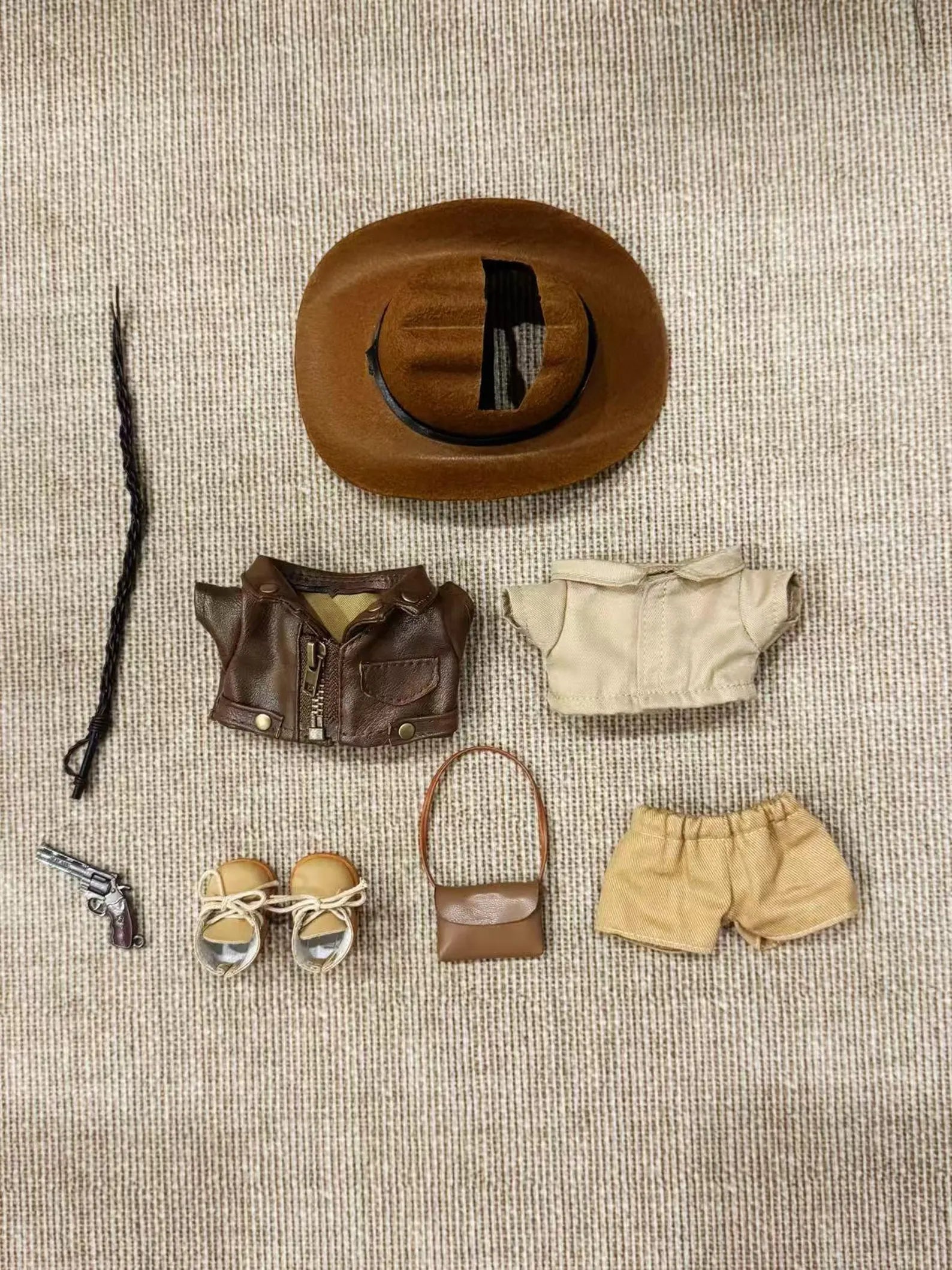 Handmade Labubu Clothes, 8-Piece Epic Quest Labubu Outfits, Handcrafted Mini Adventurer Set, Collector's Edition Doll Clothes, Fedora & Whip