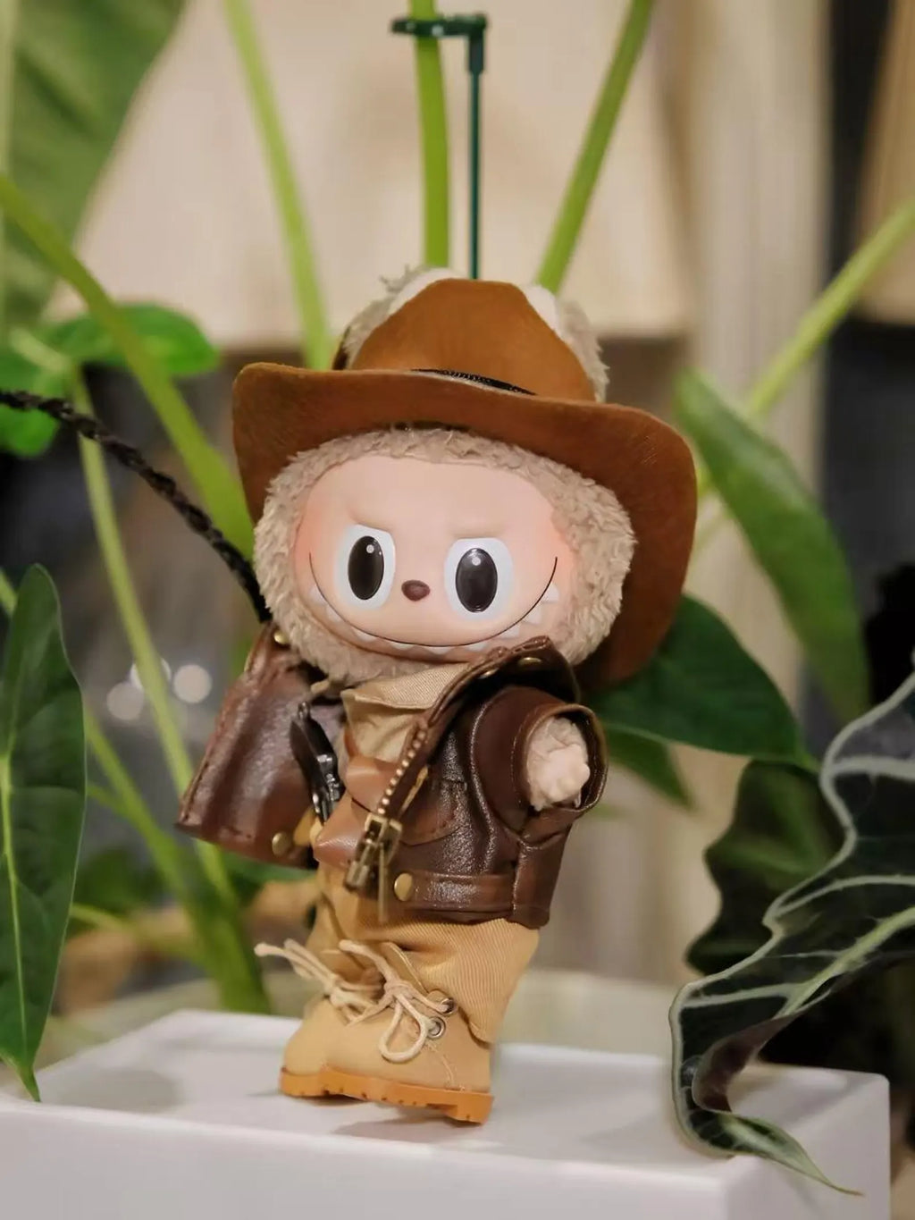 Handmade Labubu Clothes, 8-Piece Epic Quest Labubu Outfits, Handcrafted Mini Adventurer Set, Collector's Edition Doll Clothes, Fedora & Whip