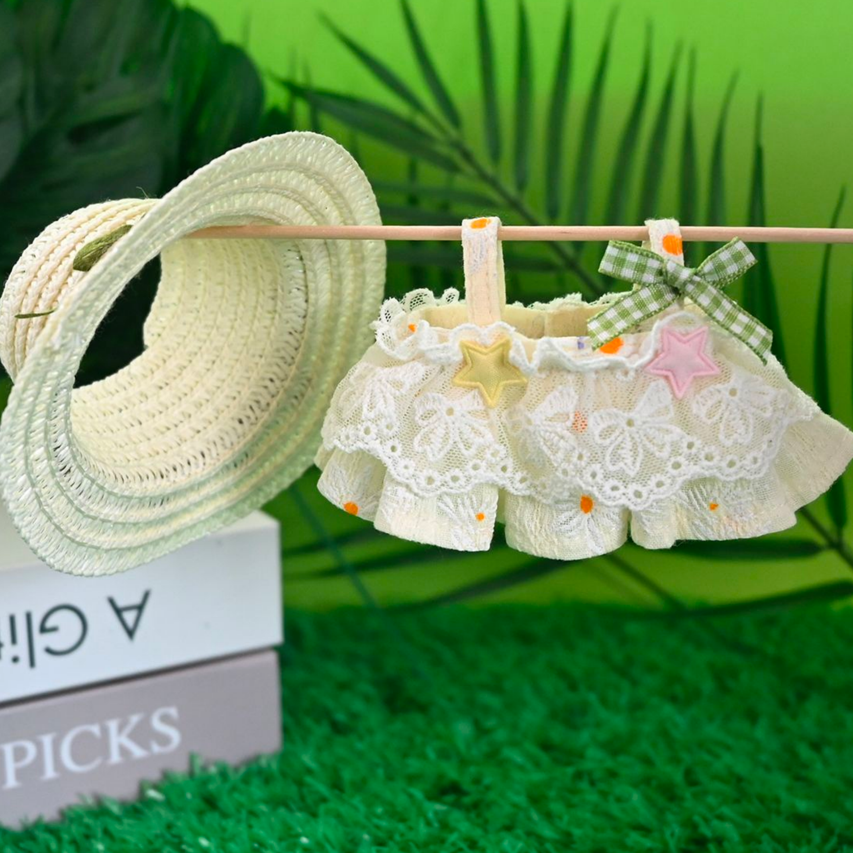 "Daisy Meadow" Dress & Hat Set for Labubu Doll - 2pc Country Style Outfit (17cm)