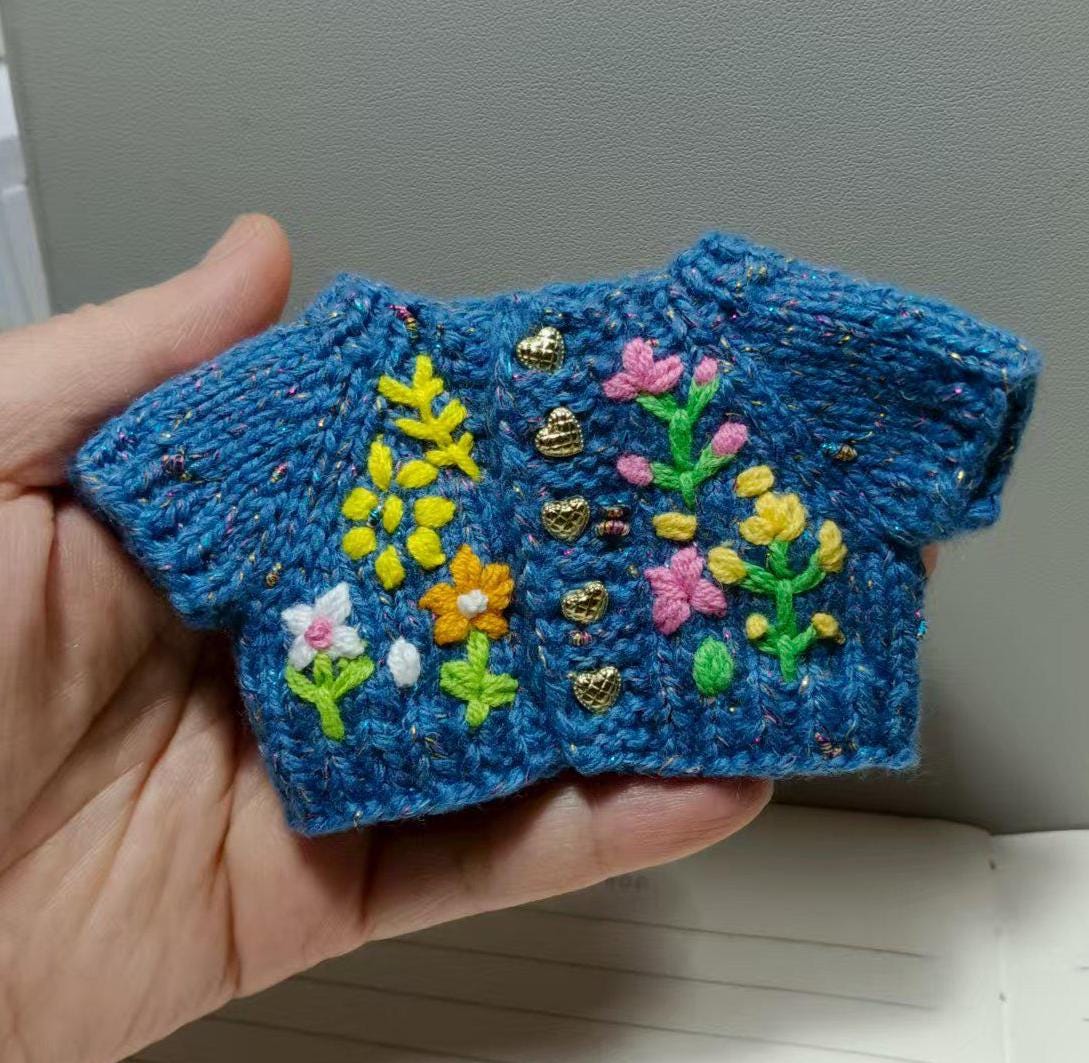 Labubu Clothes, Handmade Sparkle Night Garden Clothes, Hand-Embroidered Sparkle Sweater, Floral Labubu Outfits for 15/17cm Doll
