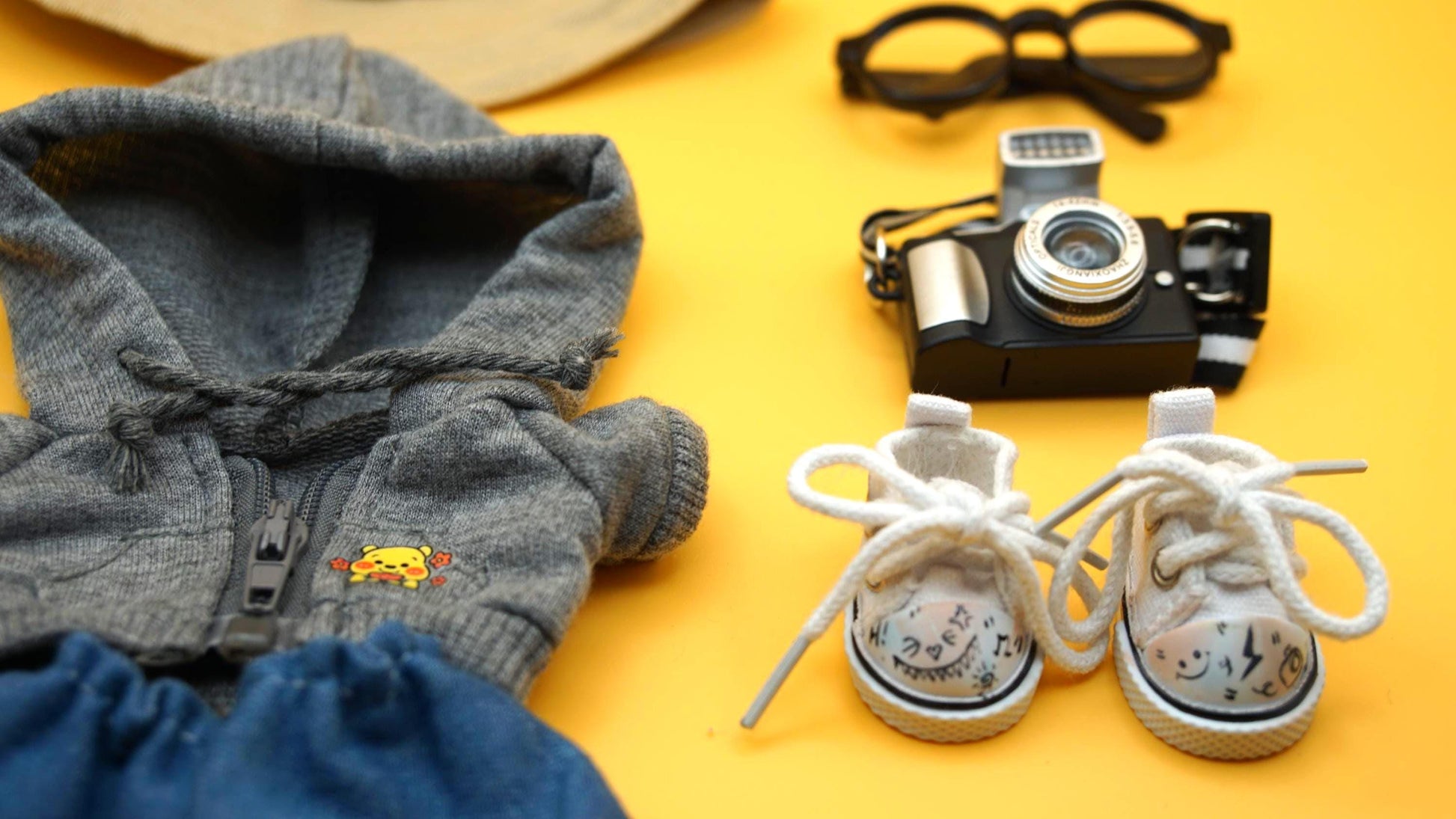 New York Photographer Set Labubu Clothes - 6pc Labubu Outfit, Hand-Painted Sneakers, 15/17 cm Labubu Accessories, Interactive Camera