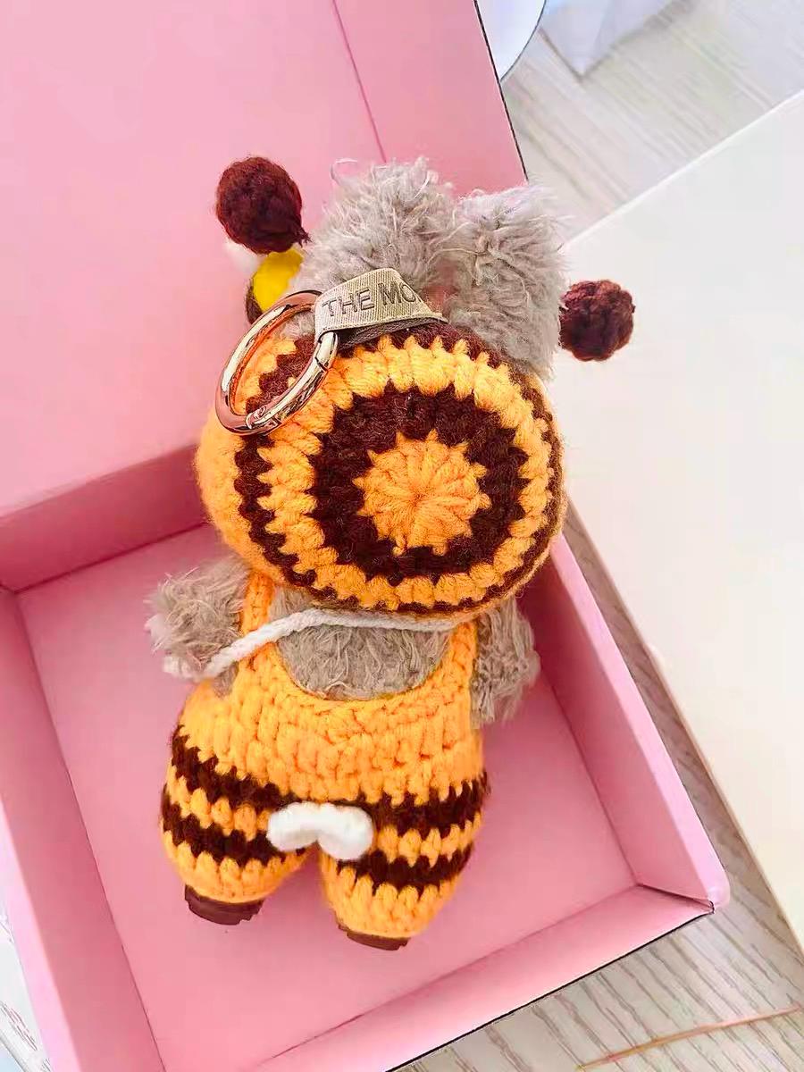Hand-Crocheted Bumblebee Labubu Clothes: Overalls, Bonnet, Shoes & Pouch